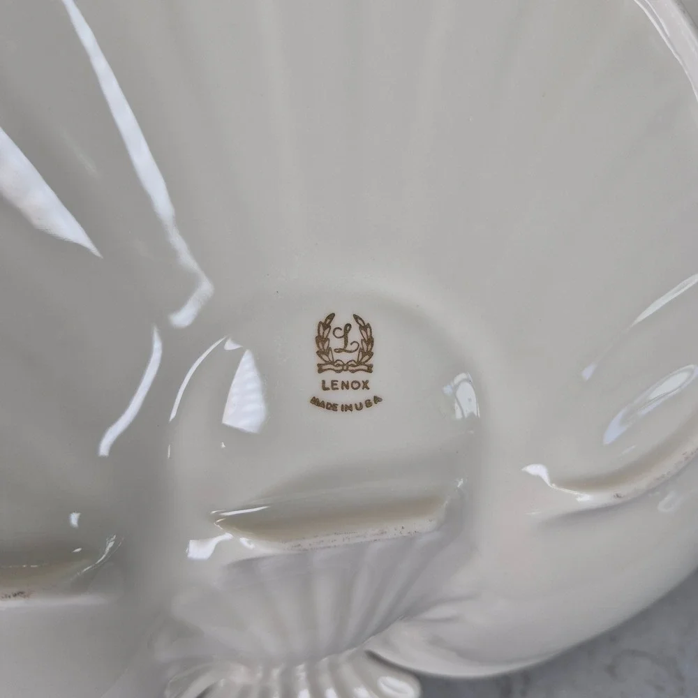 Lenox Chip And Dip Server Shell Scalloped Gold Trim Cream Unisex